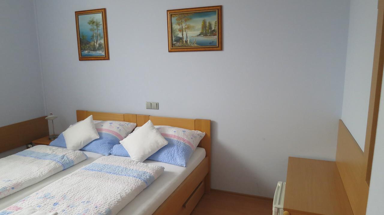 Penzion U Splavu Břeclav Kültér fotó